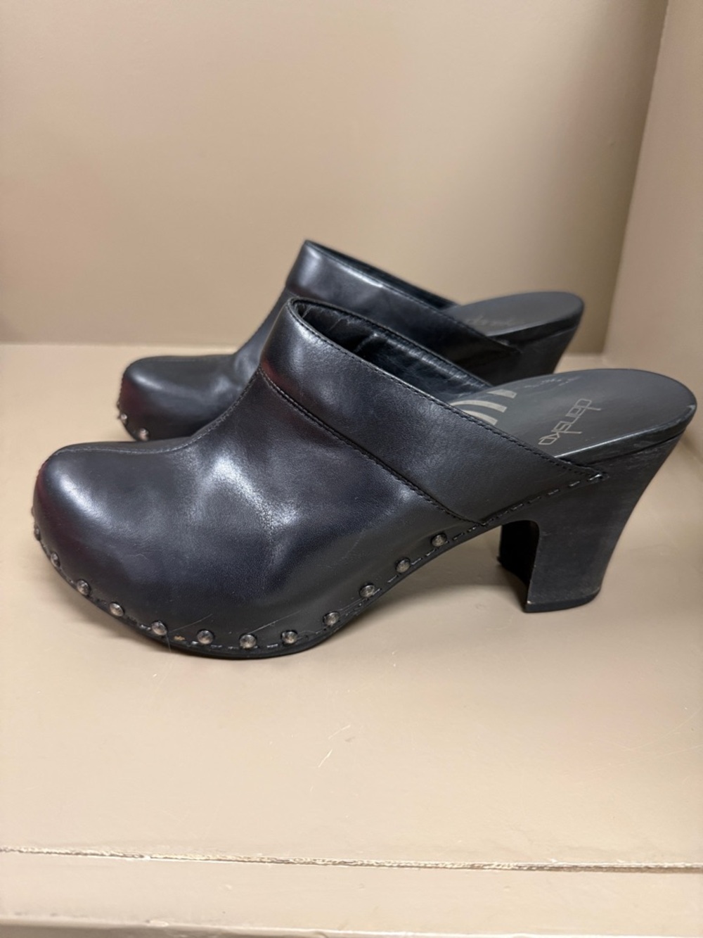 Dansko Rae Studded Clogs in Rich Black Leather and Wooden Stacked Heel. EU41